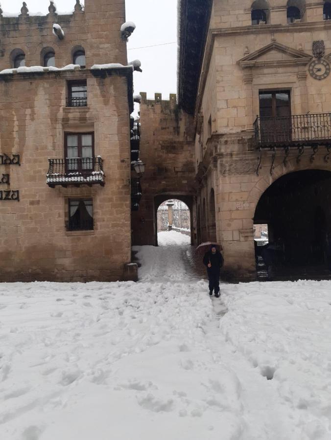 Lo Cremalle Valderrobres Exteriör bild